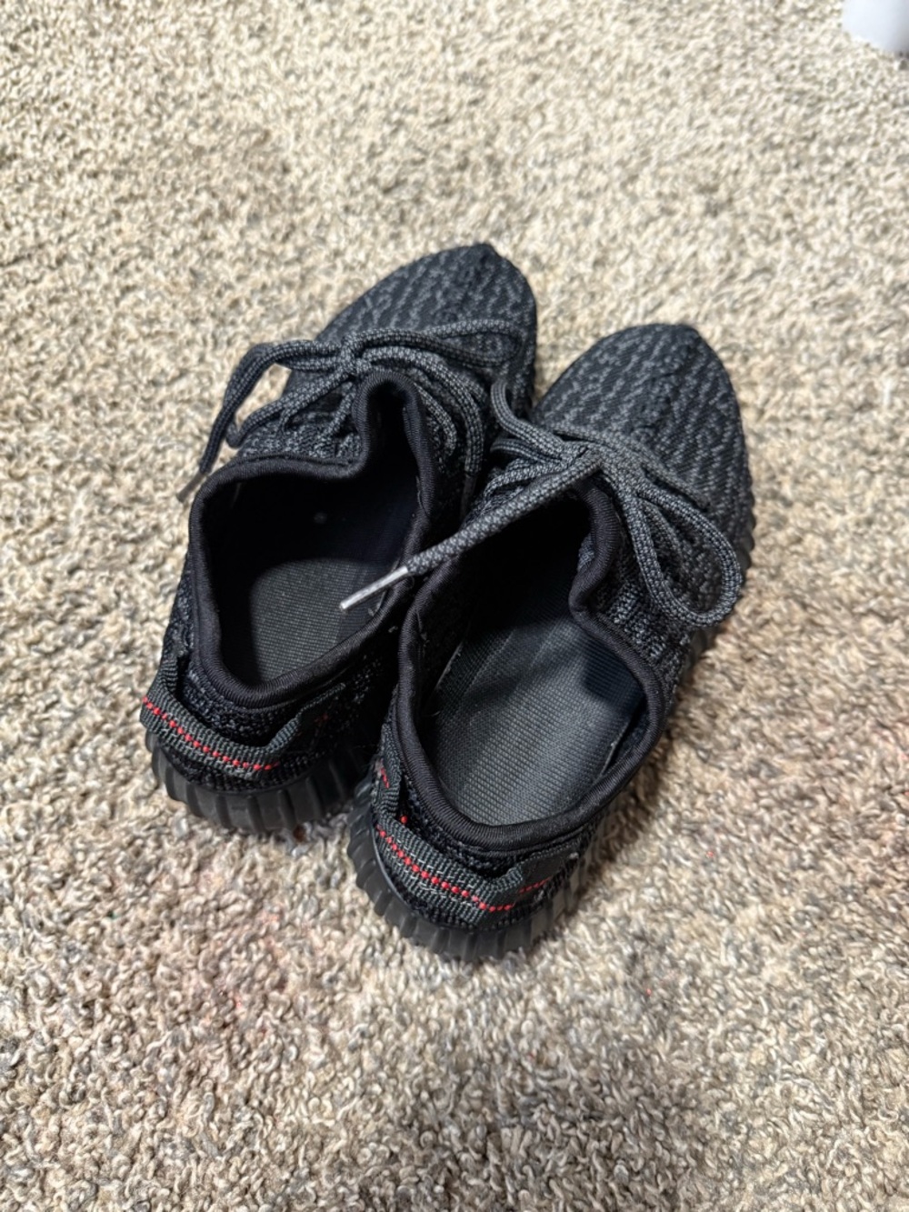 Yeezy boost 350 Black/Charcoal Knit Low-Top Sneakers - Picture 6 of 8